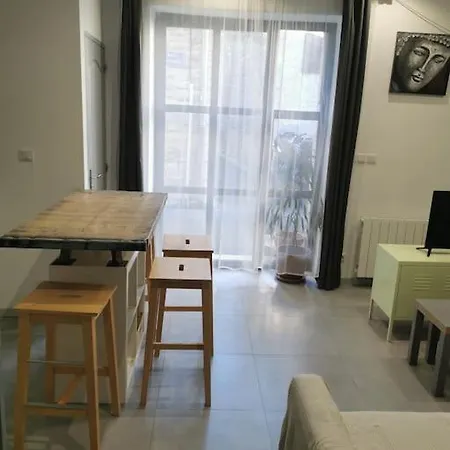 Charmant Appartement Au Coeur Du Village Claret  Exterior photo